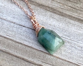 Natural Emerald Necklace Rose Gold Pendant May Birthstone