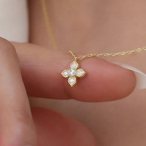 Collana con quadrifoglio di diamanti in oro massiccio 14 carati, collana con fiori, collana con quattro foglie, collana con margherite, collana con grappolo di diamanti, quadrifoglio minimale