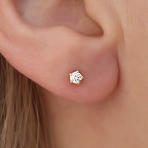 0.20ct Diamond Stud Earrings in 14K Solid Gold, Solitaire Stud Earring, Small Diamond Earrings, Single Stud, Minimal Stud, Tiny Diamond Stud