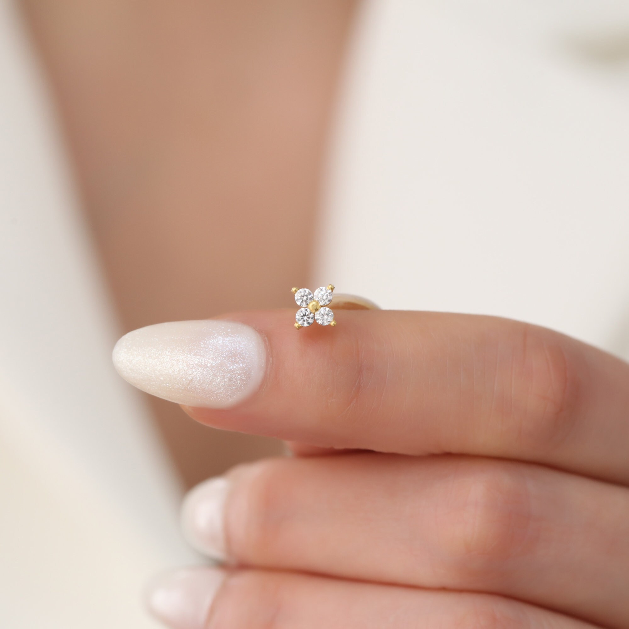 Classic Bloom Clover Stud Earrings