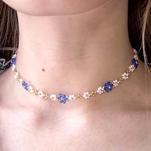 cornflower necklace ,light blue necklace, daisy bead necklace, dainty bead necklace, crystal choker necklace, gift for her, gift for wife