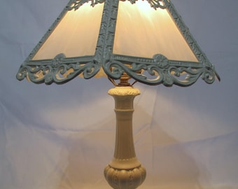 20th C~ Vintage~ Art Nouveau~ Cream Spelter Fram & body~ Slag glass~ Large~ Metal Floral  Base~ Tiffany Style~ Boudoir lamp