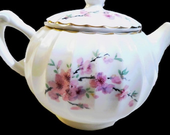 1940's W.S. George Bolero Peach Blossom 22 kt gold rims 12 pcs  1 Tea Pot 5 Berry Bowls 5 Luncheon Plates 1 Sugar Bowl