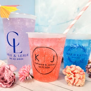 Monogram Wedding Cups Personalized Frosted Cups Custom Wedding Favors Monogrammed Plastic Cup Engagement Party Rehearsal Dinner Decorations