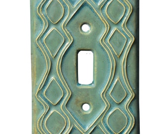 Moroccan Single Toggle Ceramic Light Switch Plate in Antique Teal Glaze