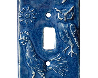 Rooster & Owl Ceramic Art Single Toggle Light Switch Plate in Sapphire Blue