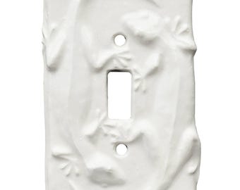FEITO SOB ENCOMENDA: Placa de interruptor de luz de cerâmica com lagartixas, acabamento em esmalte branco ártico.