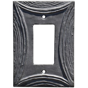 WYKONANE NA ZAMÓWIENIE: Ceramiczna płytka włącznika światła Curvy Rectangle – pojedyncza kołyska w kolorze stalowym