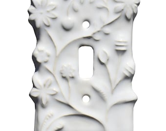 Vine Ceramic Art Single Toggle Light Switch Plate in Arctic White Glaze