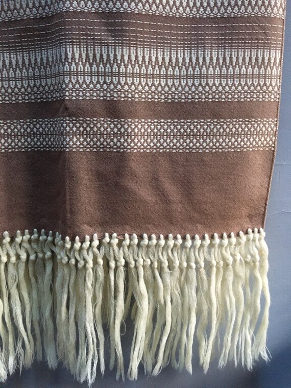 Vintage woven woolen shawl with hand tied trim - image 7