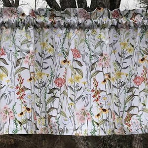 Cantonnière de fleurs sauvages de campagne - rideau de ferme botanique blanc crème - shabby chic tournesol daisy rustique floral vintage pour cuisine ou salle de bain