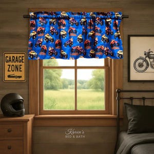 Cenefa de camión monstruo – Cortina para dormitorio infantil – Cortina azul Racing Flames Mud Road Kids – Decoración para el hogar – Cortinas