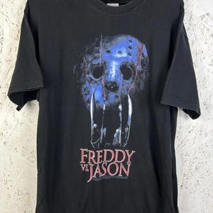 Freddy vs Jason Horror Movie Vintage T-Shirt, Horror Characters Halloween Shirt, Horror Movie, 80s Slasher Film Tee, Horror Movie T-Shirt