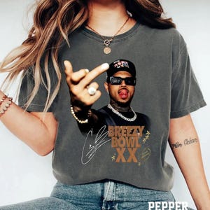 Camiseta Chris Brown Tour Breezy Bowl XX V2 Vintage Comfort Colors, Camiseta Concert Retro 2025, Camiseta com estampa Chris Brown, Camiseta Music Tour Y2K