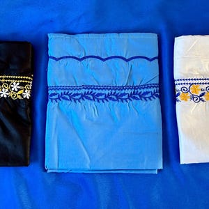 Hazuriya de algodón blanco con detalles hechos a mano