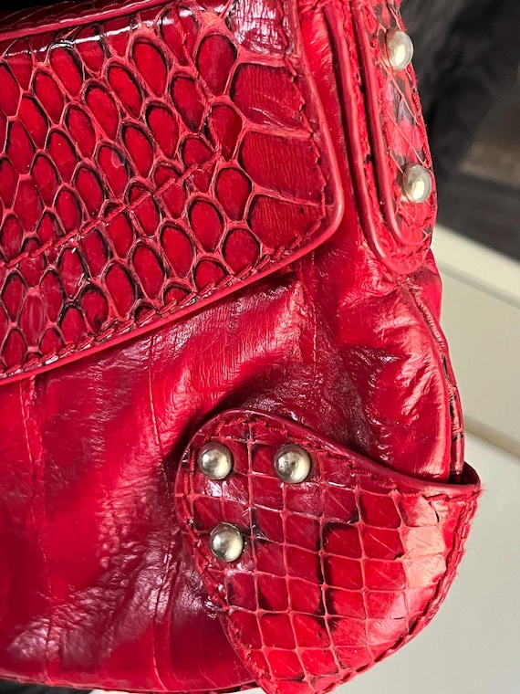 Pre-Owned Burgundy Perforated Leather 'CC' Tote Q6B05D2ARB000