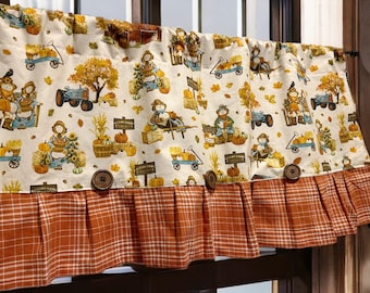 Pumpkins Scarecrows Fall Seasonal Lined Curtain Valance Buttons 35”x 17”