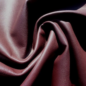 Ziegenleder Versteck Dk Burgund Vollmundig Light Pebble Texture Smooth Finish