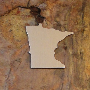 20 Deburred 1 1/4&quot; MINNESOTA state Stamping Blanks *Choose Your Metal* Aluminum Brass Bronze Copper Midwest Enameling MN map