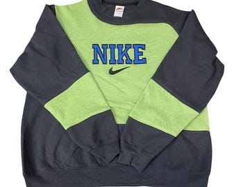 Nike Reworked Sweatshirt Herren L Grün Grau Besticktes Spellout Logo Vintage Y2K
