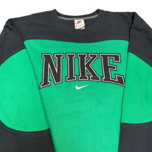 Nike Reworked Sweatshirt Men L Black Green Embroidered Spellout Logo Vintage Y2K image 2