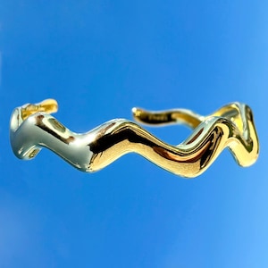Wavy Cuff Bracelet | Sea-Inspired Bangle | Luxury Gold Vermeil Jewellery | LENAE
