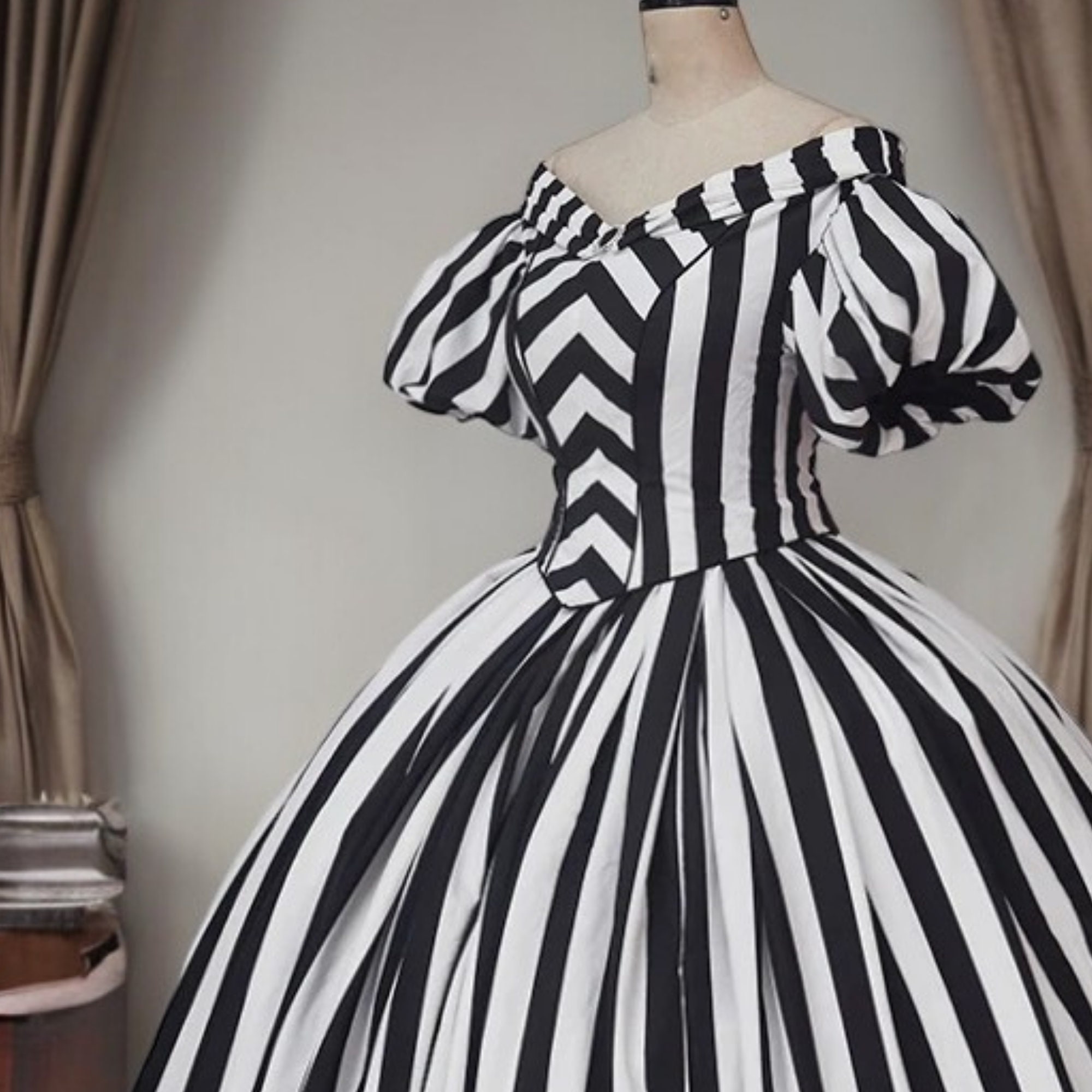 Victorian Striped Ball Gown Gothic Masquerade Dress 19th Century Cosplay Tea Dress Prom Gown Walking Costume Victorian Costume Etsy UK