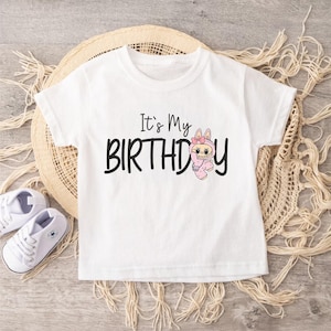 Personalisiertes Labubu Geburtstags-T-Shirt mit 15 Buchstaben und Namen | Familien T-Shirts, Labubu Crew Shirt, Mädchen Labubu Shirt, Labubu B-Day
