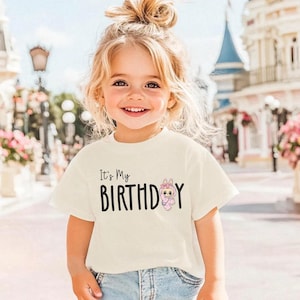 Benutzerdefinierte Labubu Geburtstags-Shirts - 15 niedliche Charaktere + fügen Sie Namen hinzu, passende Familien-T-Shirts, Crewnecks, Tanktops, Labubu B-Day, Mädchen- & Crew-Shirts