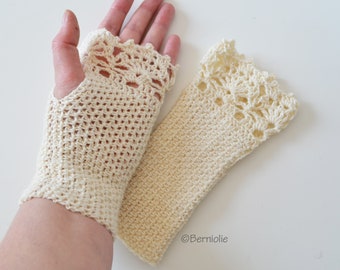 Creme wool/cotton gloves with lace crochet trim, wrist warmers, fingerless gloves, handwarmers, T733