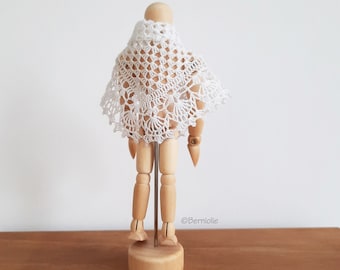 Crochet doll shawl, 1:12 scale, Cotton lace shawl, READY TO SHIP, triangle miniature shawl, lace doll shawl, D1