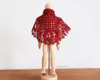 Crochet doll shawl, 1:12 scale, Cotton lace shawl, READY TO SHIP, triangle miniature shawl, lace doll shawl, D2