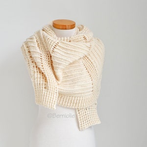 Crochet shawl, triangle, scarf, wrap, wool wrap, creme scarf, cotton/acrylic blend, READY TO SHIP, Z1049