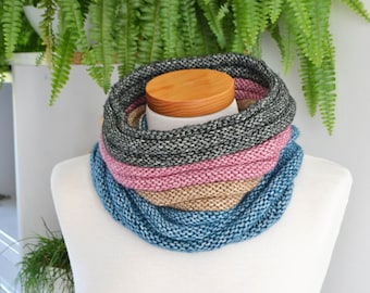 Knitted cowl in a ribbed pattern, knit cowl for men or women, unisex scarf, handmade cowl, P441