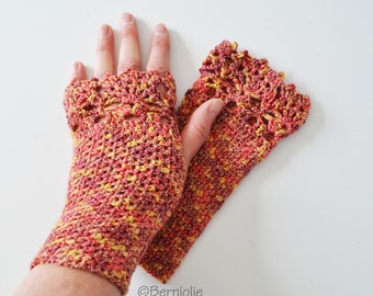 Crochet wrist warmers with lace trim, cotton/wool blend, red/ yellow, wrist warmers, fingerless gloves, handwarmers, T749