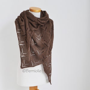 Gestricktes Dreieckstuch, braun, Lacetuch, Dreieckstuch, versandfertig, Bio-Baumwolle und Sojawolle, W840
