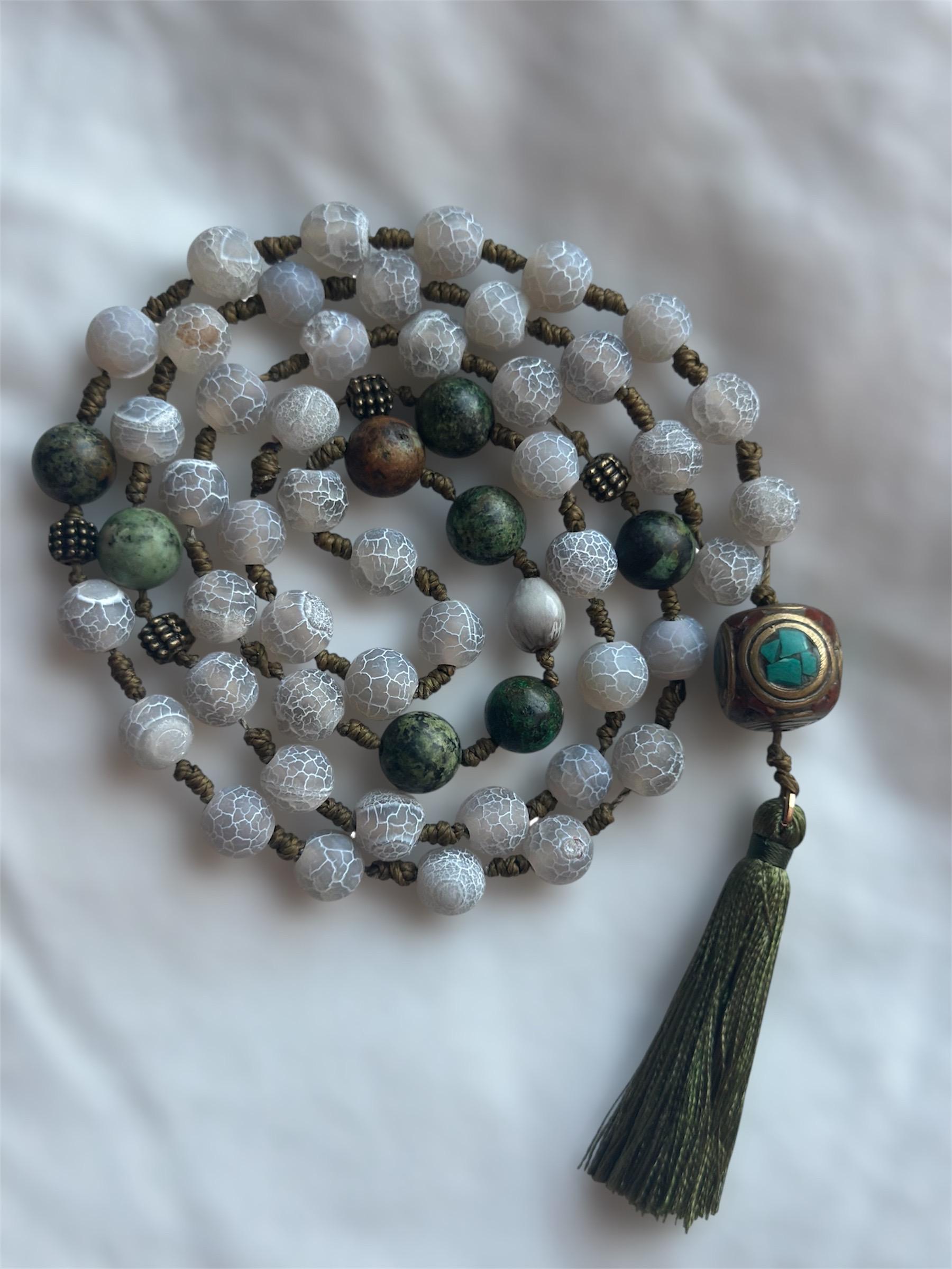 Lapislazzuli - Collana Buddista - Cuore Di Buddha - Scaccia Via Il Negativo Chiusura In Oro 14k Gf Howlite Collana