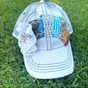 Distressed Trucker Hat Quilt Block Hand Decorated Lace Yoyo Vintage Baseball Cap Women Boho Style Shabby Chic Summer Accessory Upcycled