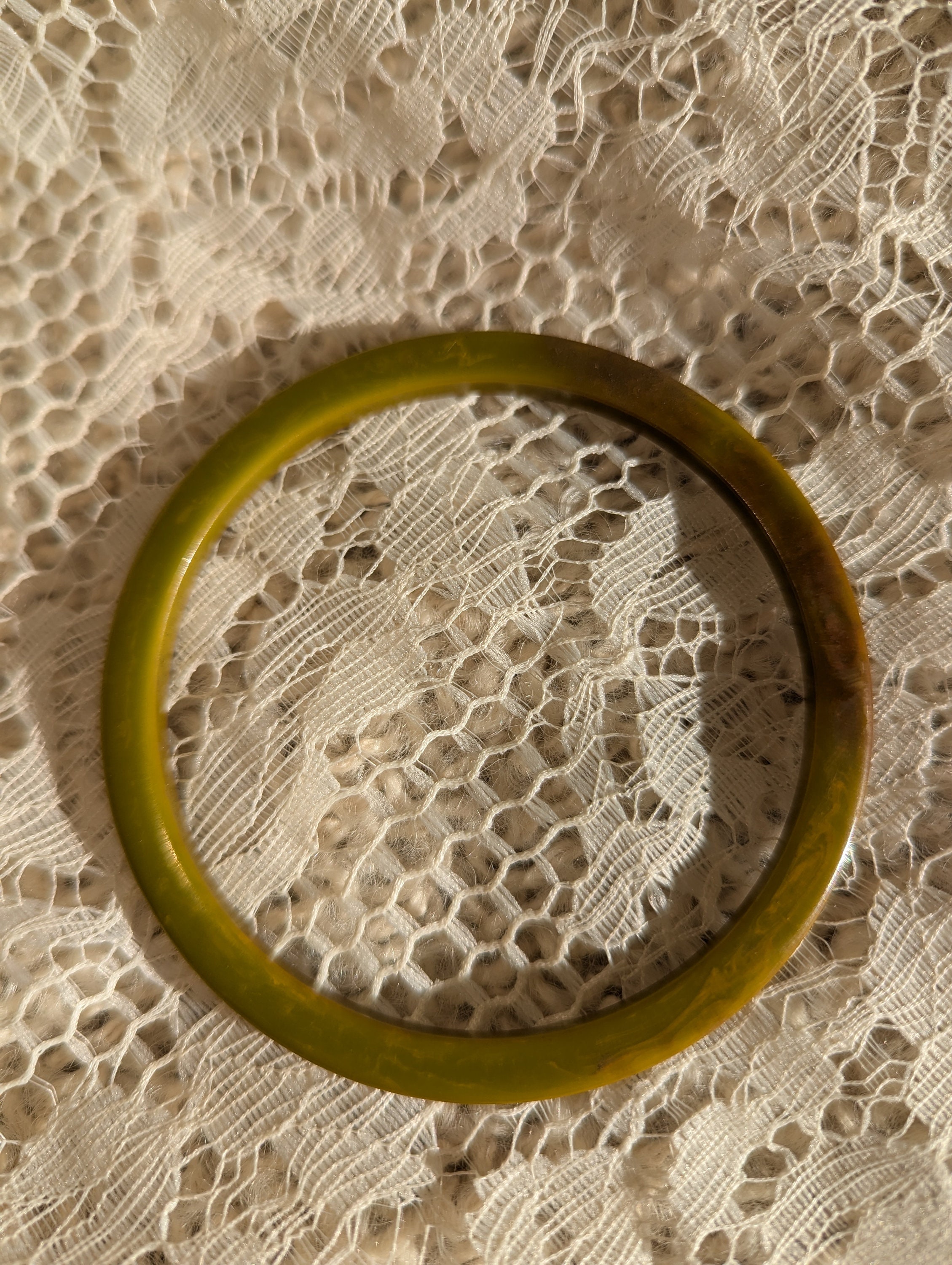 1940s Marbled Honey Bakelite Bangle