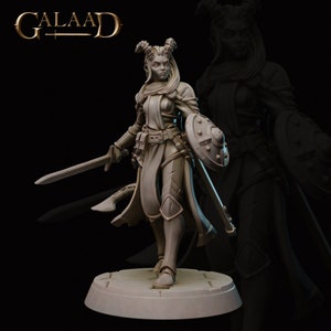 32mm Female Tiefling Paladin Miniature by Galaad Tabletop D&D Fantasy Resin Printed