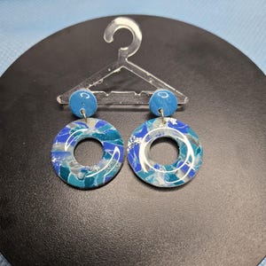 mosaic blue circles