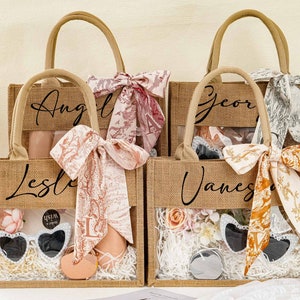 Brautjungfer Strandtaschen, kundenspezifische Jute-Tasche mit Schal, personalisierte Brautjungfer-Tasche, kundenspezifische Sackleinen-Tasche, Sackleinen- und PVC-Taschen, Junggesellinnenabschieds-Tasche