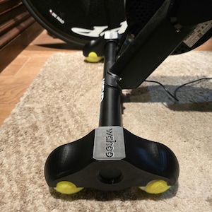 Wahoo Kickr Core /Zwift Hub Rocker Feet Tennis Balls