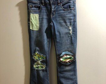 Vaqueros ingeniosamente reparados