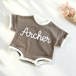 Custom Name Baby Short Sleeve Shirt, Personalized Bubble Romper, Embroidered Name Baby Tshirt,Newborn Announcement Baby Outfit,Baby Bodysuit