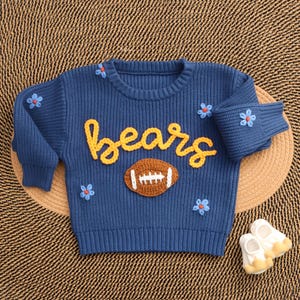Suéter de fútbol bordado, suéter deportivo personalizado, atuendo para niños y jóvenes, regalos divertidos de fútbol, regalo personalizado para bebé. imagen 13