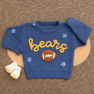 Suéter de fútbol bordado, suéter deportivo personalizado, atuendo para niños y jóvenes, regalos divertidos de fútbol, regalo personalizado para bebé. imagen 4