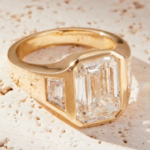 4.00 Carat Emerald Cut Lab-Grown Diamond Ring: 14K Gold Trapezoid Accent Stones