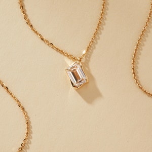 1.50 Carat Baguette Lab Grown Diamond Pendant Necklace: 14K Yellow Gold Elegant Jewelry