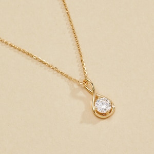 Classic Solitaire Twisted Lab Grown Diamond Necklace in 14k Gold, Prong setting Necklace, Dainty Minimalist jewelry for women, Gift for her